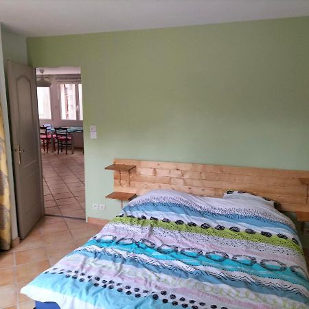 Appartement Au Centre Ville Avec Un Beau Jardin Prive Lannion Eksteriør billede