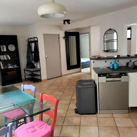 Appartement Au Centre Ville Avec Un Beau Jardin Prive Lannion Eksteriør billede