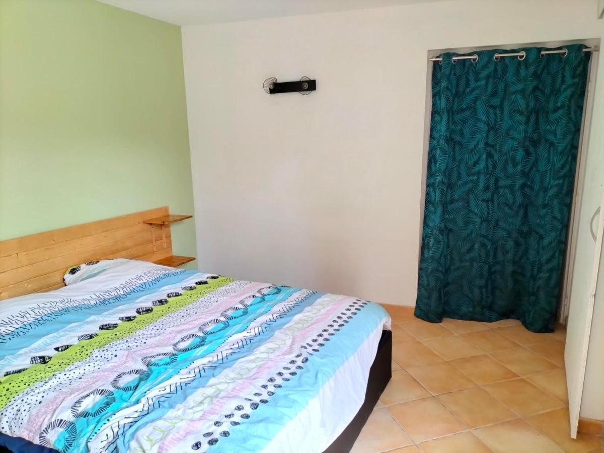 Appartement Au Centre Ville Avec Un Beau Jardin Prive Lannion Eksteriør billede