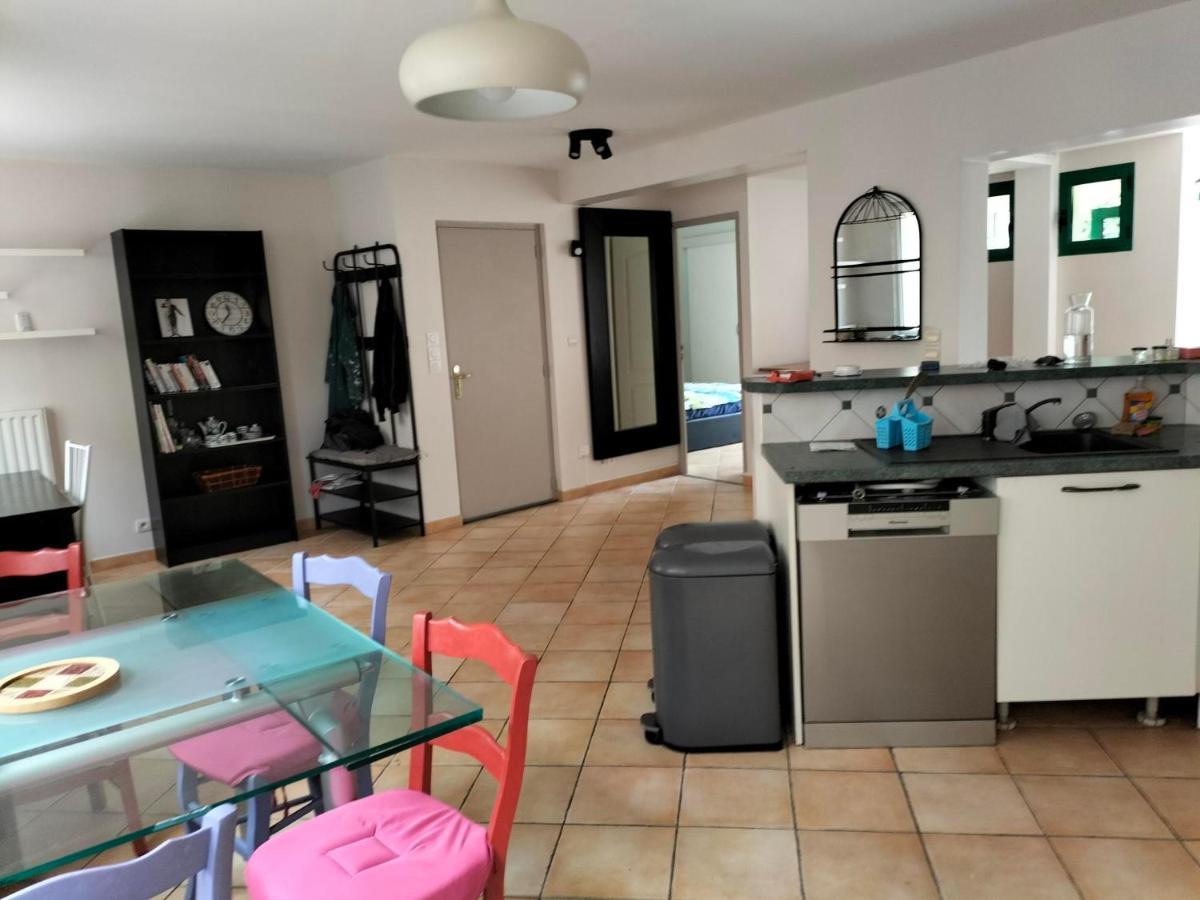 Appartement Au Centre Ville Avec Un Beau Jardin Prive Lannion Eksteriør billede